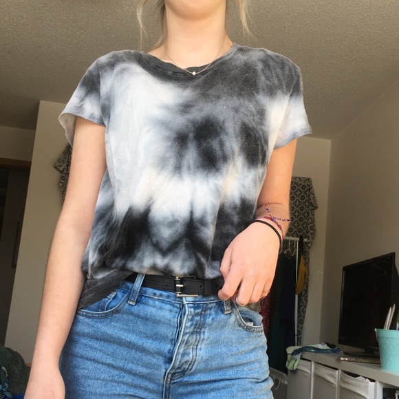 Brandy Melville Washed/Tie Dye short sleeve tee - Picture 4 of 4